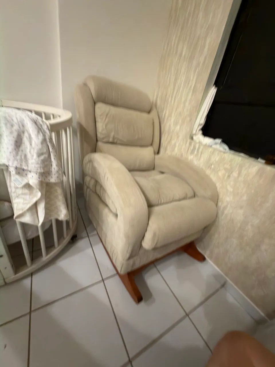 Poltrona amamentação de balanço premium - Foto 3