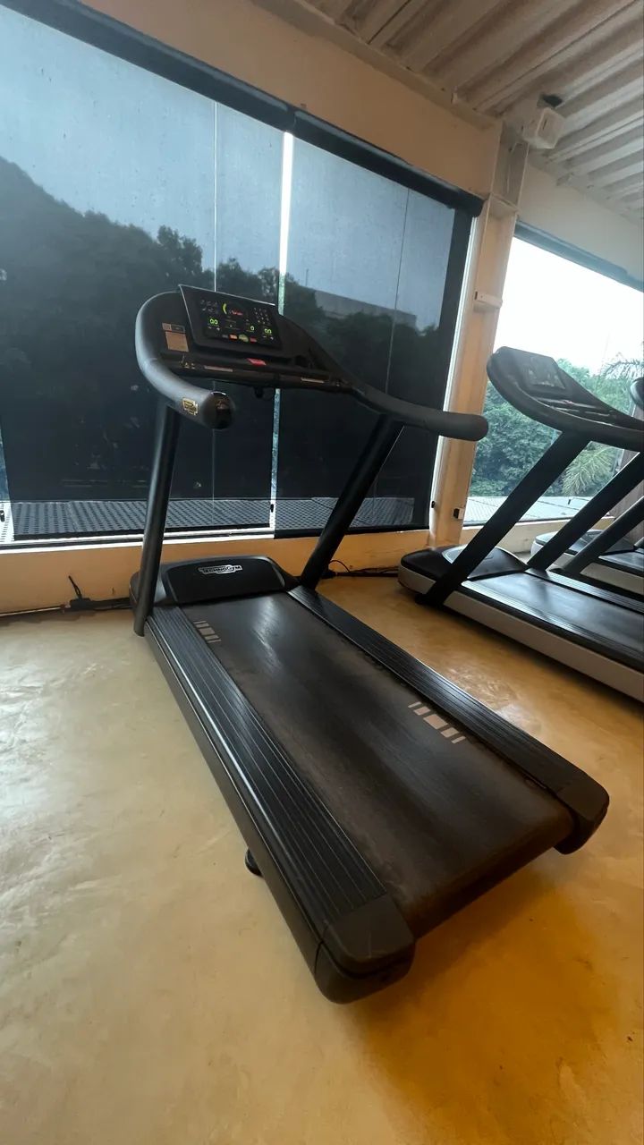Esteira Profissional Technogym Excite 600