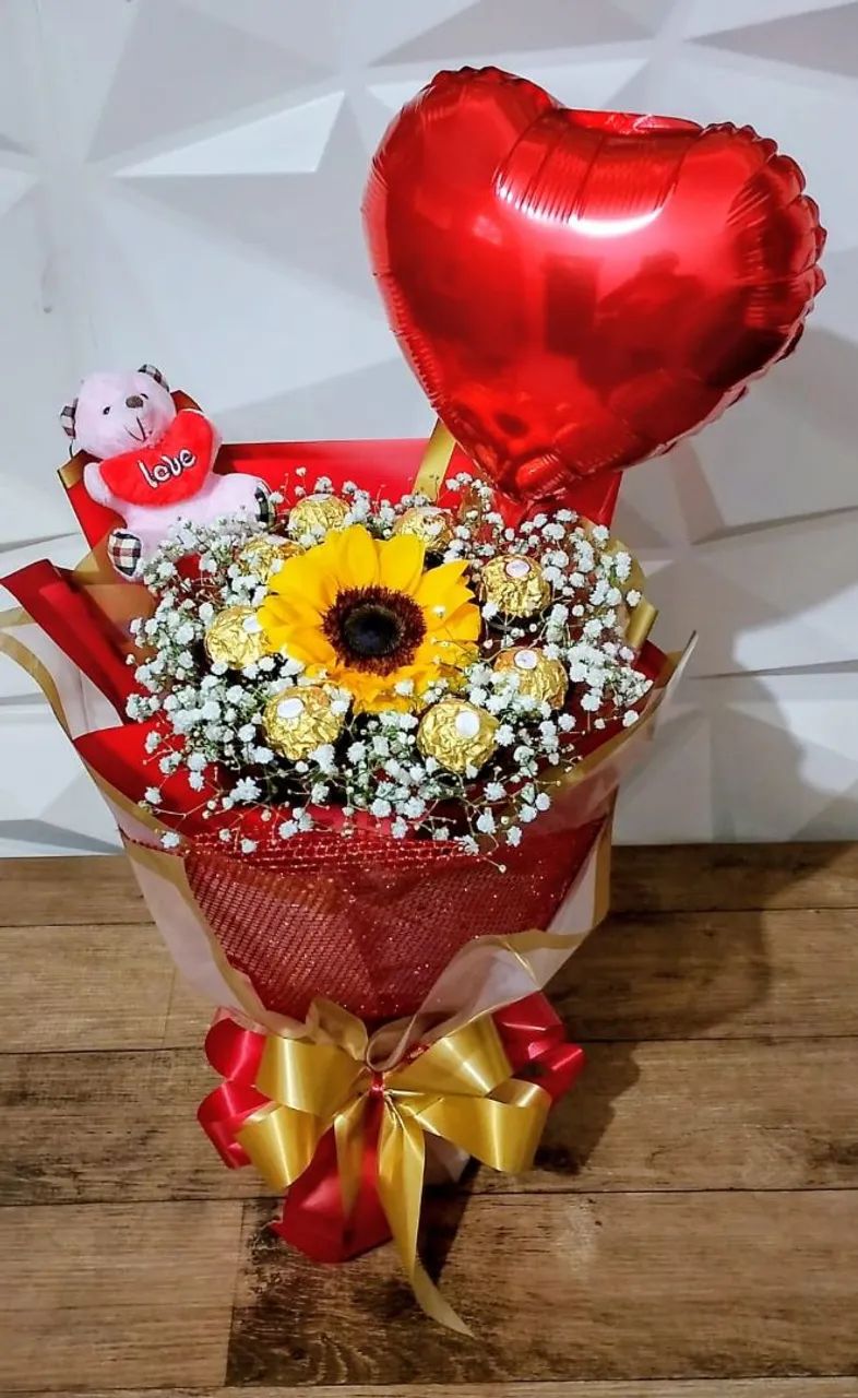 Buque de um girassol com Ferrero Rocher