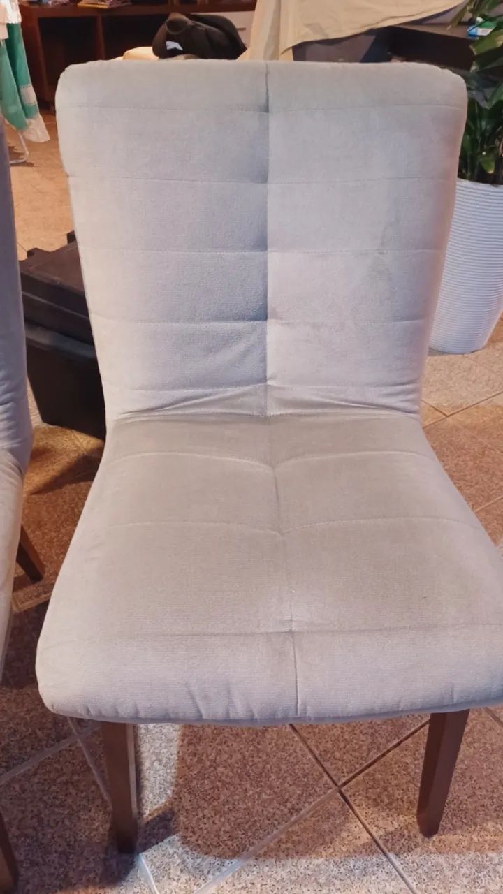 Cadeiras estofadas