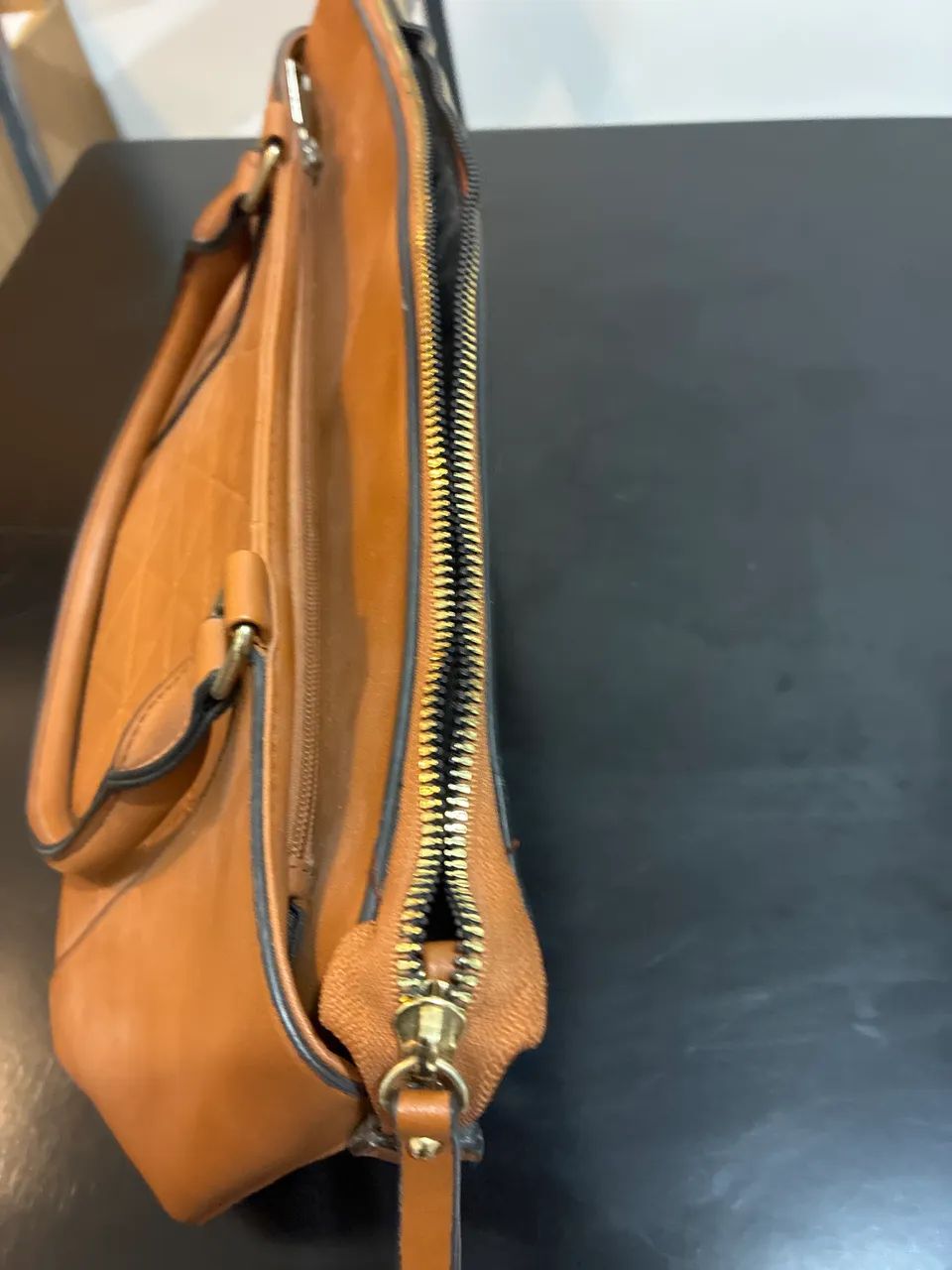 Bolsa elegante e nova