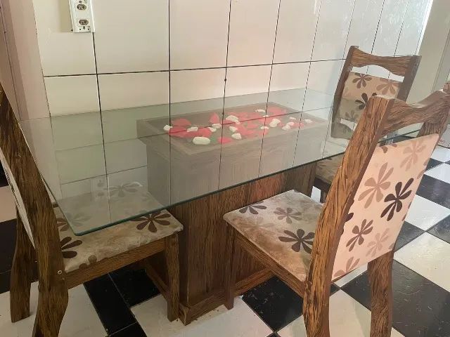 Mesa de vidro jantar 