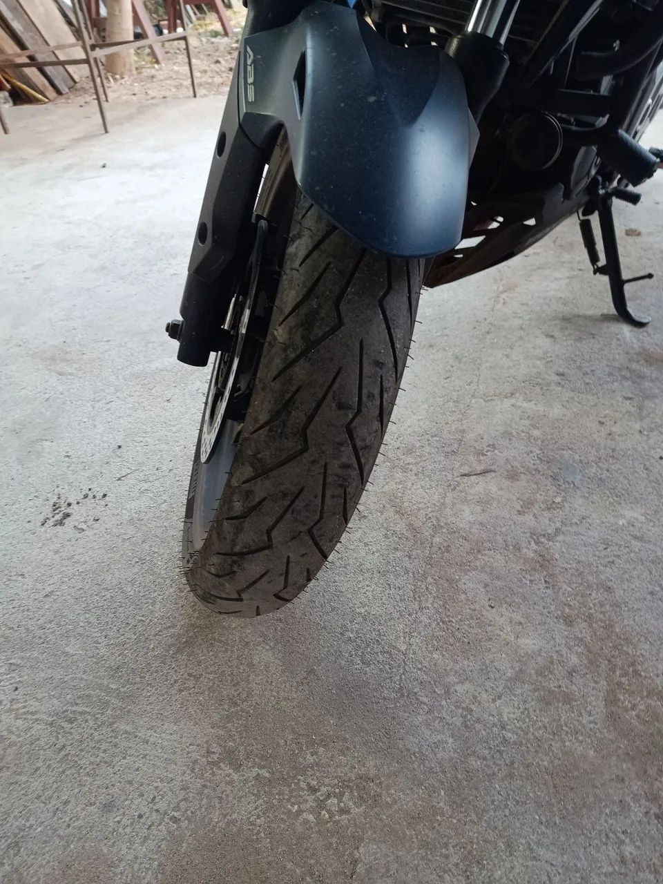 CB 300F 2025 - Foto 5