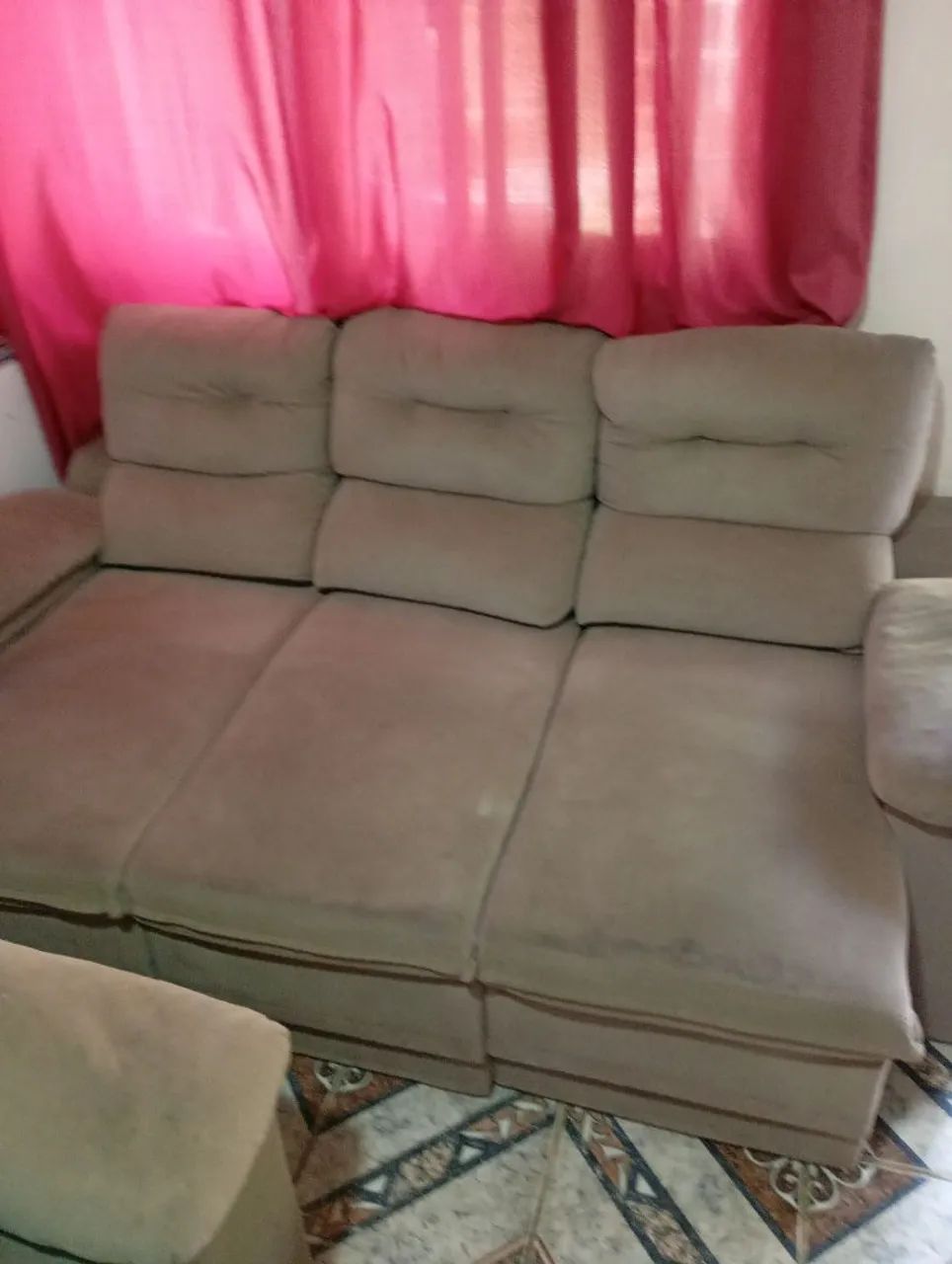 Conjunto 2 sofás de 3 lugares