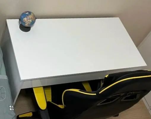 Mesa Branca retangular com uma gaveta - Foto 2