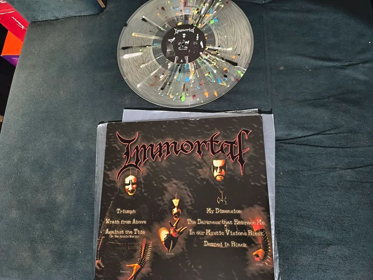 ?[EDITION LIMITADA - SPLATTER] Immortal - Damned in Black (Clear w/ Rainbow Splatter LP) - Foto 2