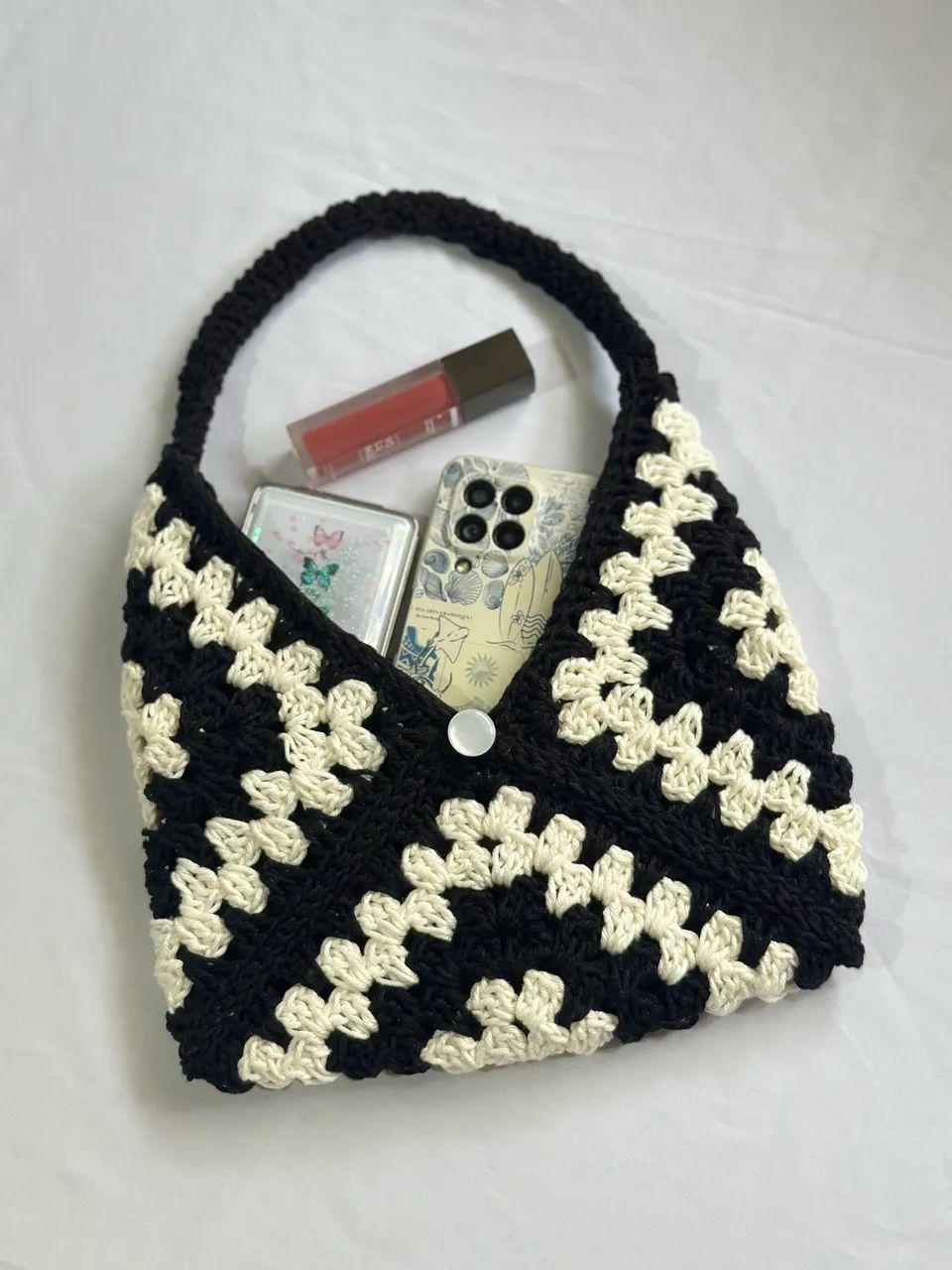 Lançamento! Bolsa de crochê estilo hobo + brinde - Foto 3