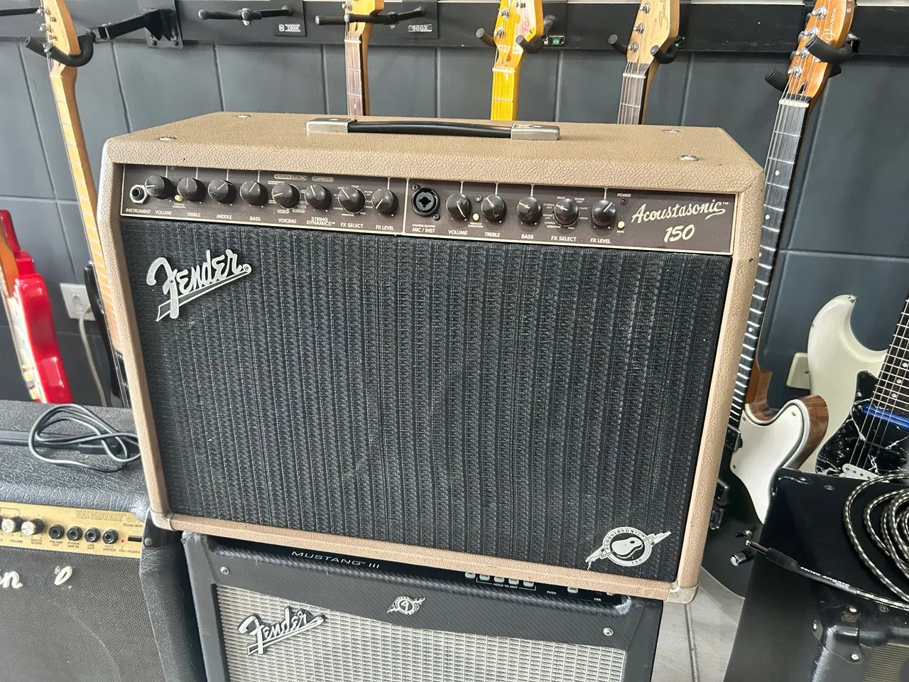 Fender acoustic 150 última unidade  - Foto 3