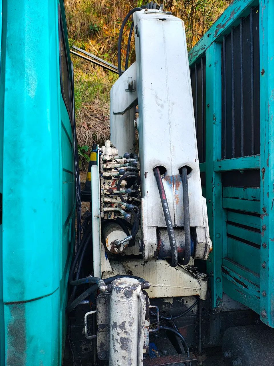 Caminhão MB 710 PLUS  - Foto 4