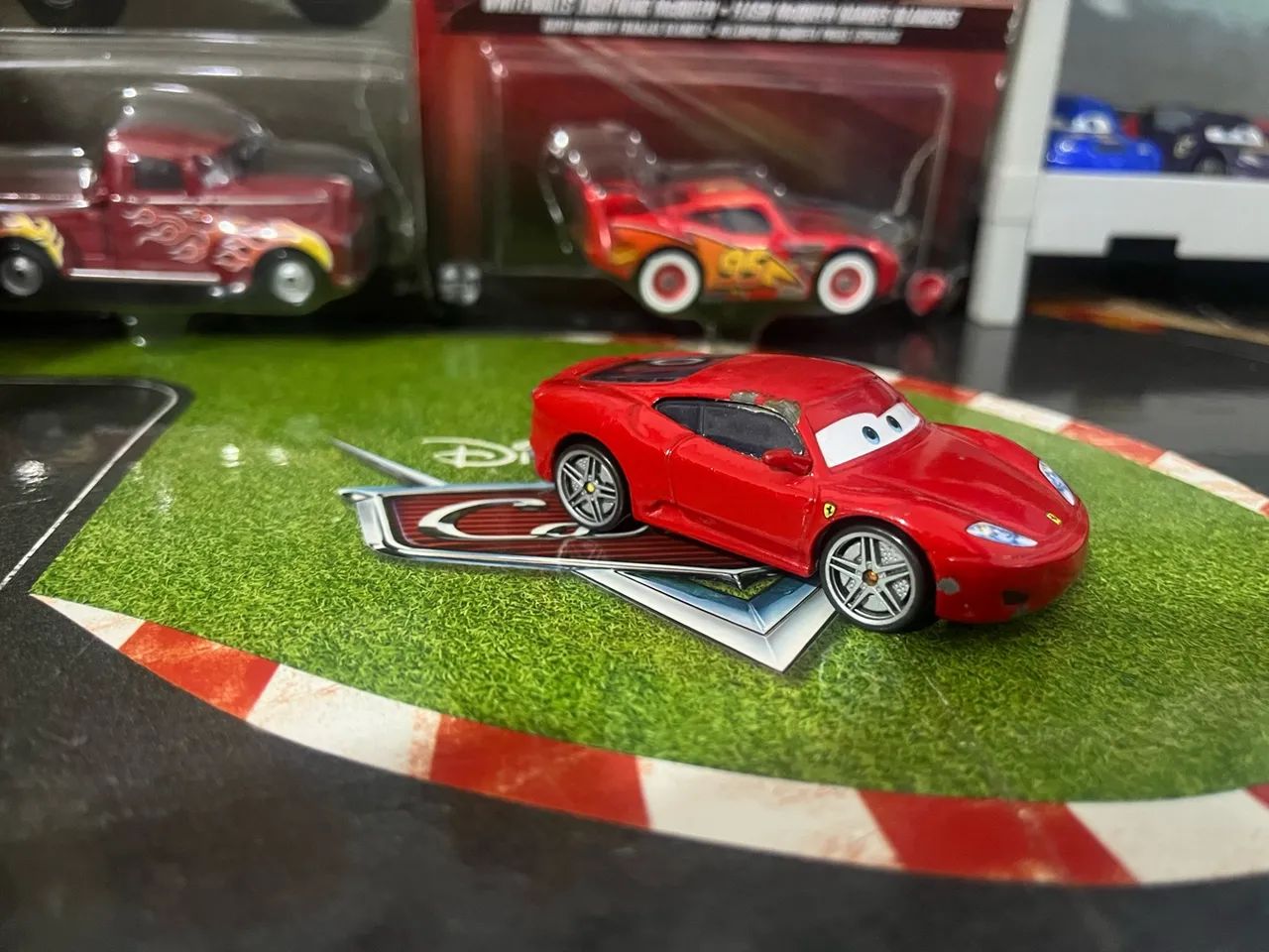 Cars Disney pixar Ferrari - Foto 2