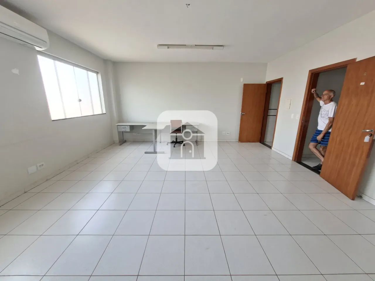Sala comercial para locação no bairro Presidente Roosevelt - Foto 4