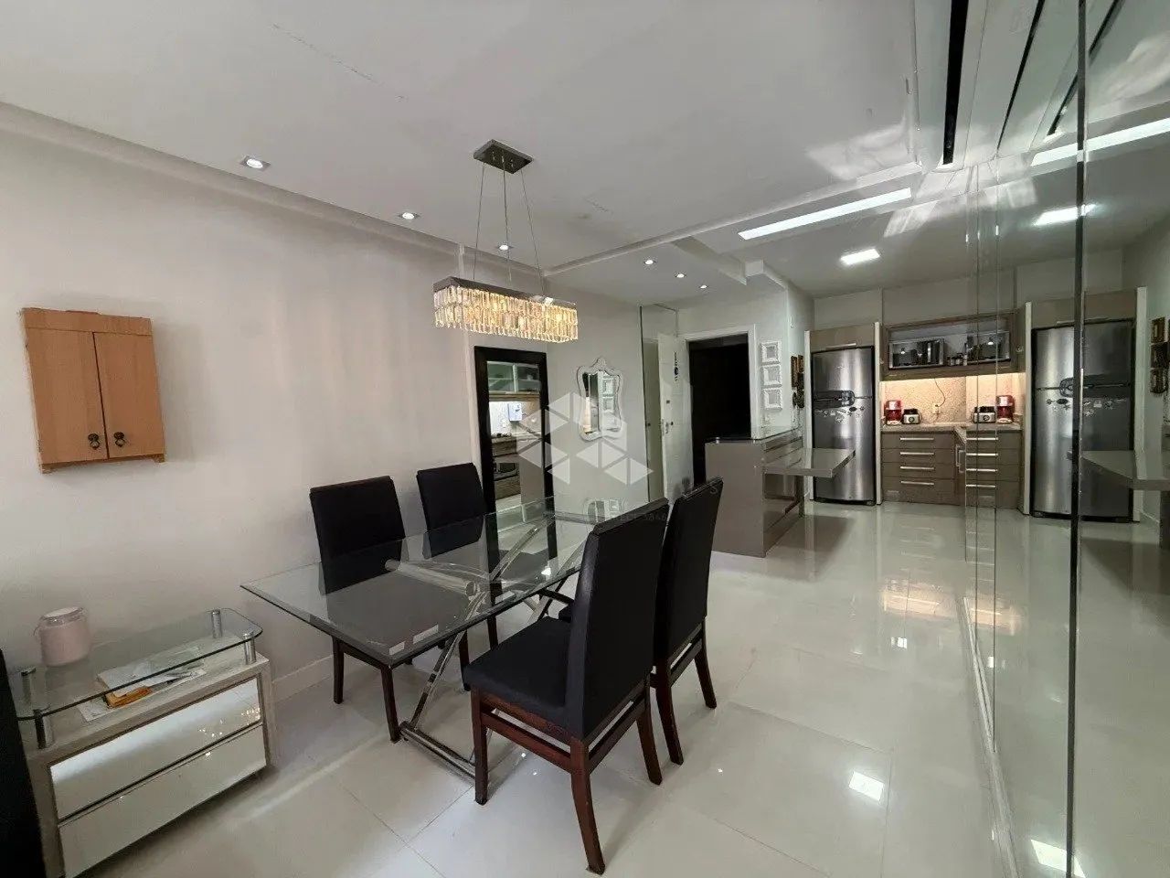 APARTAMENTO COM 3 QUARTOS SENDO 1 SUÍTE 2 VAGAS DE GARAGEM NO CENTRO DE FLORIANÓPOLIS - Foto 5