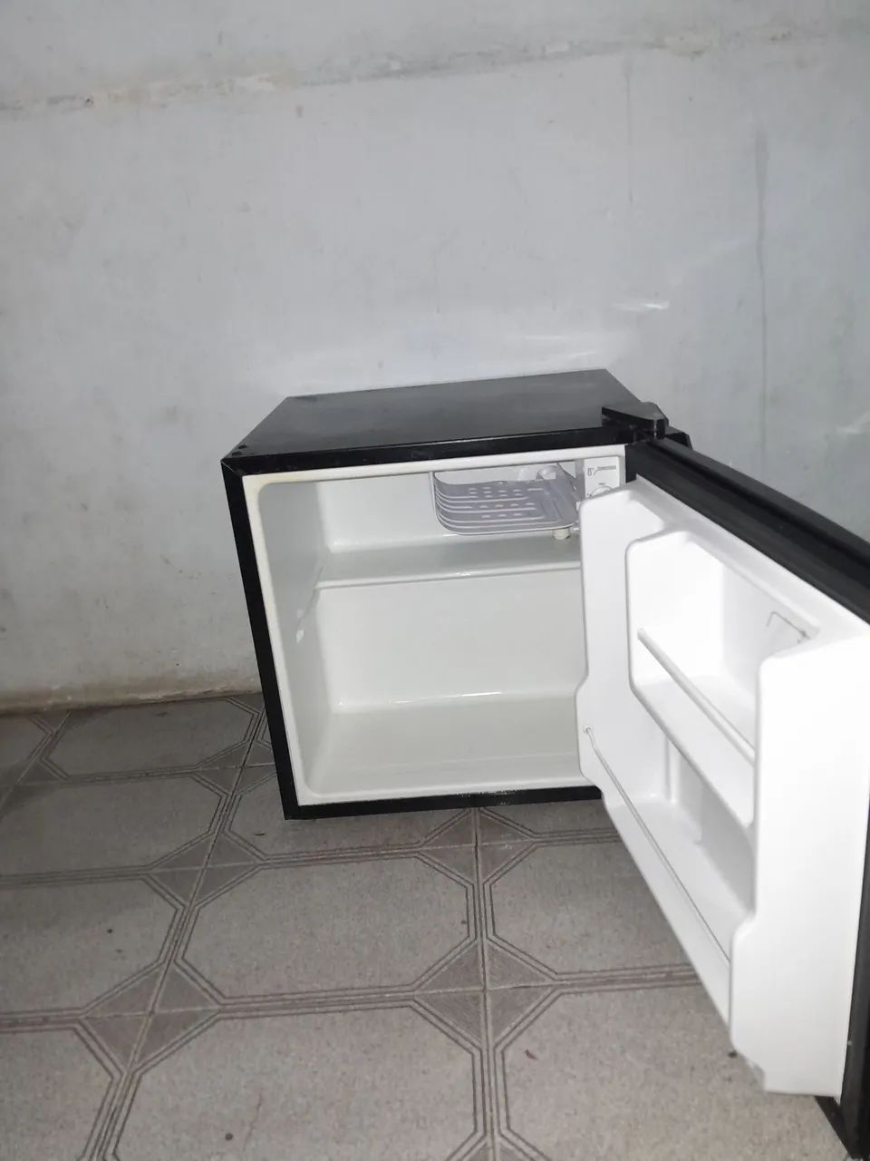 Vendo figrobar  funcionando perfeitamente