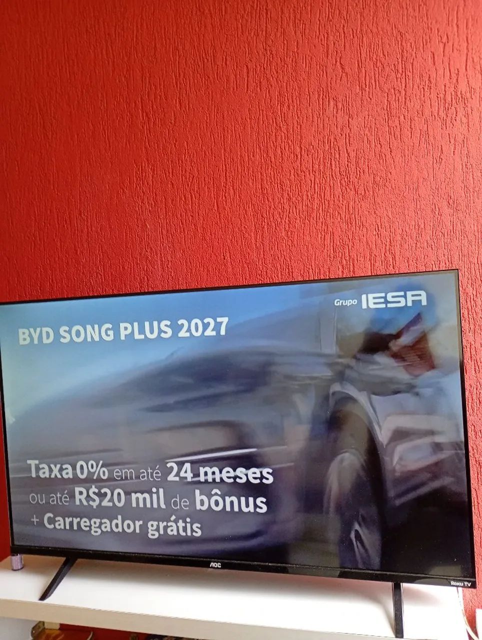 VENDO TV 43 POLEGADAS ROKU TV, NOVA COM NF