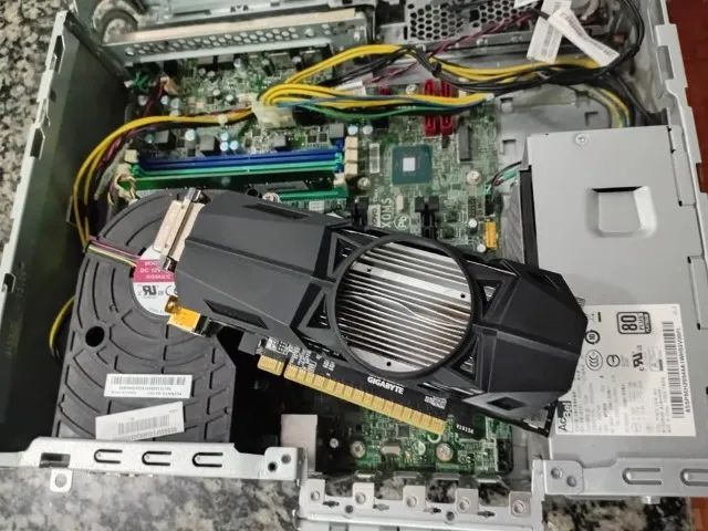 PC Desktop Lenovo (sem processador e sem HD/SSD) - Foto 4