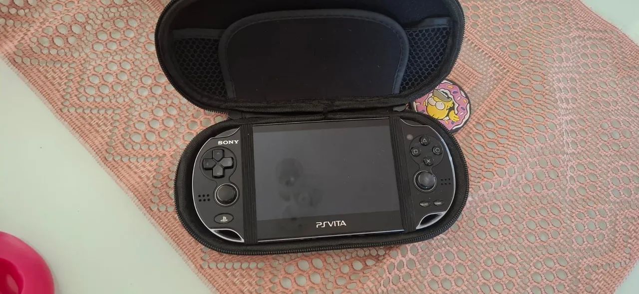 Ps vita desbloqueado usado com película e case - Foto 5
