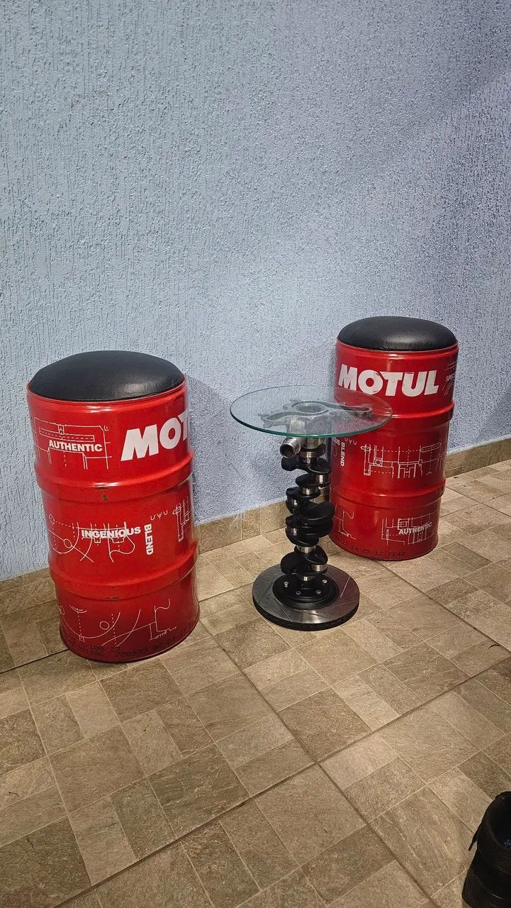 Conjunto  mesa de centro e banquetas decorativa  - Foto 4