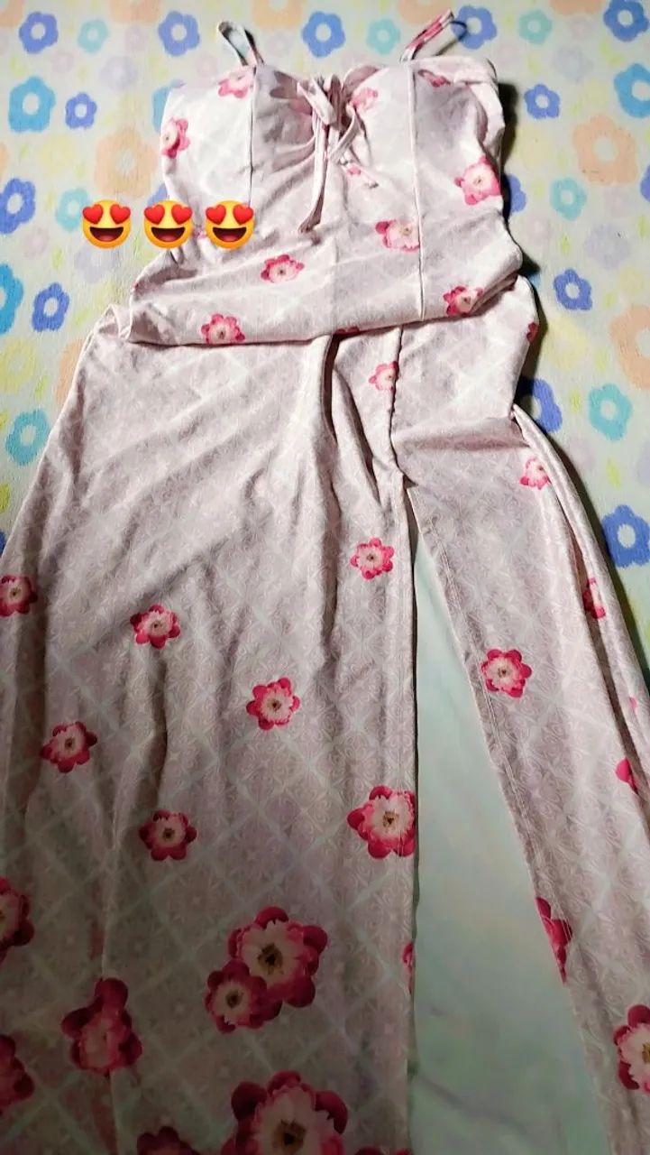 Roupas semi-novas valor 10,20 reais e aceito trocas  - Foto 2