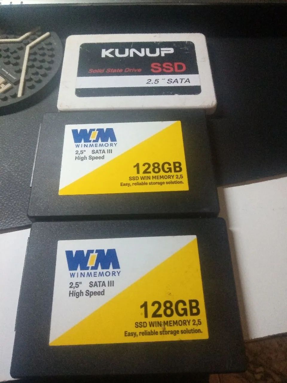 3 SSDs saudável de 128gb 