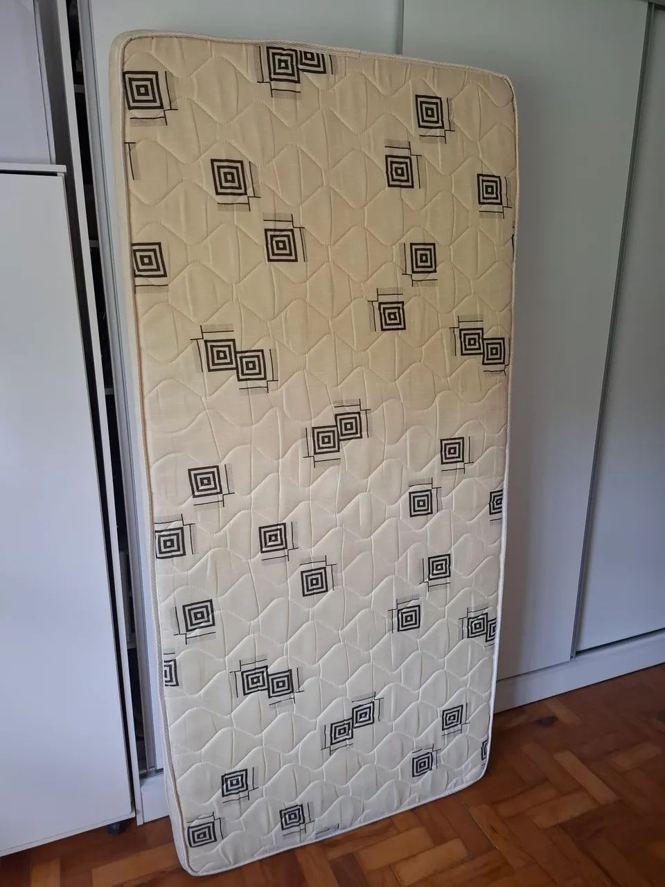 Colchão solteiro espuma ortobom 188x88x14cm