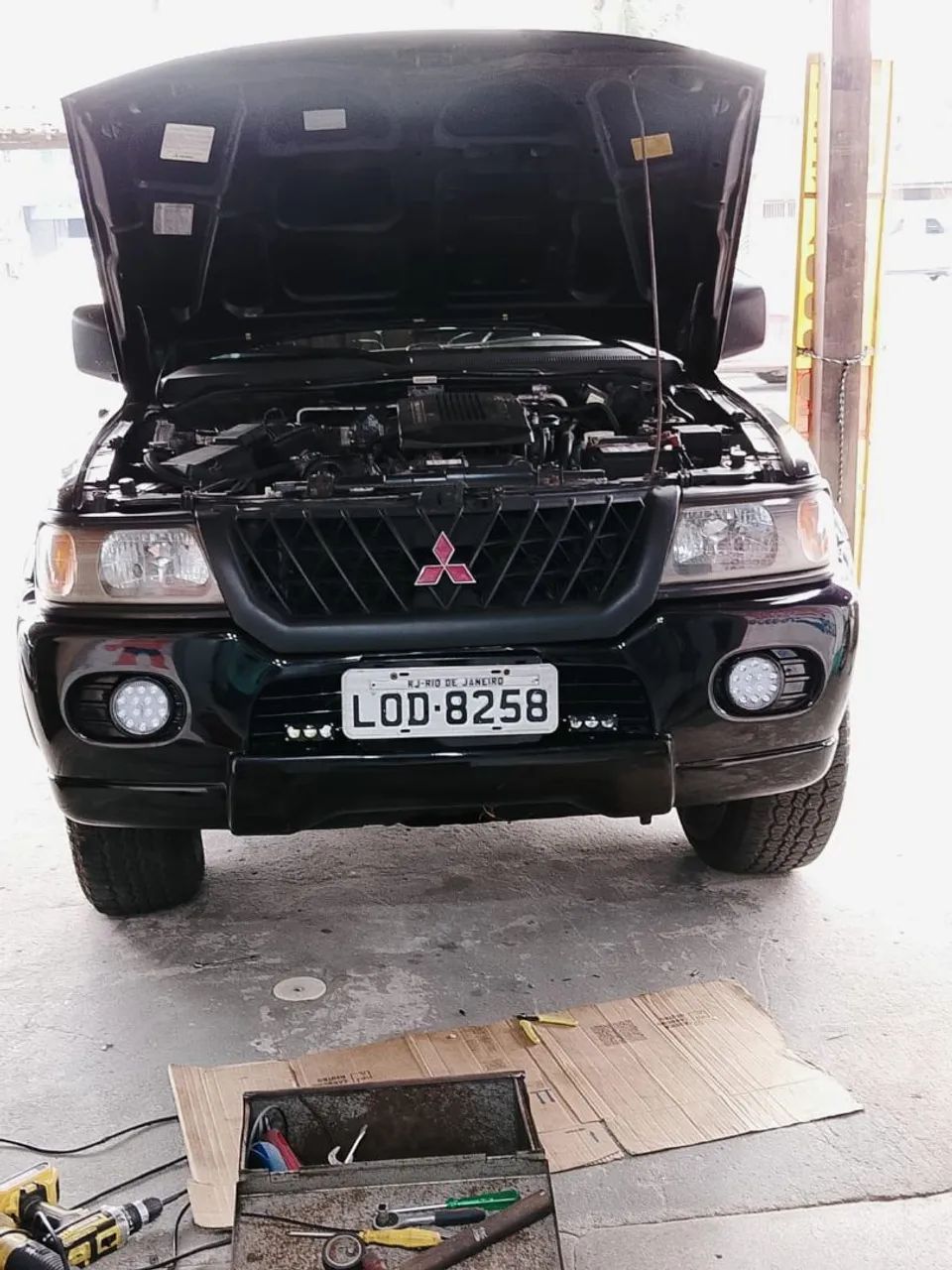 Mitsubishi Pajero PAJERO SPORT 3.0 4X4 V6 MEC./AUT. 2002