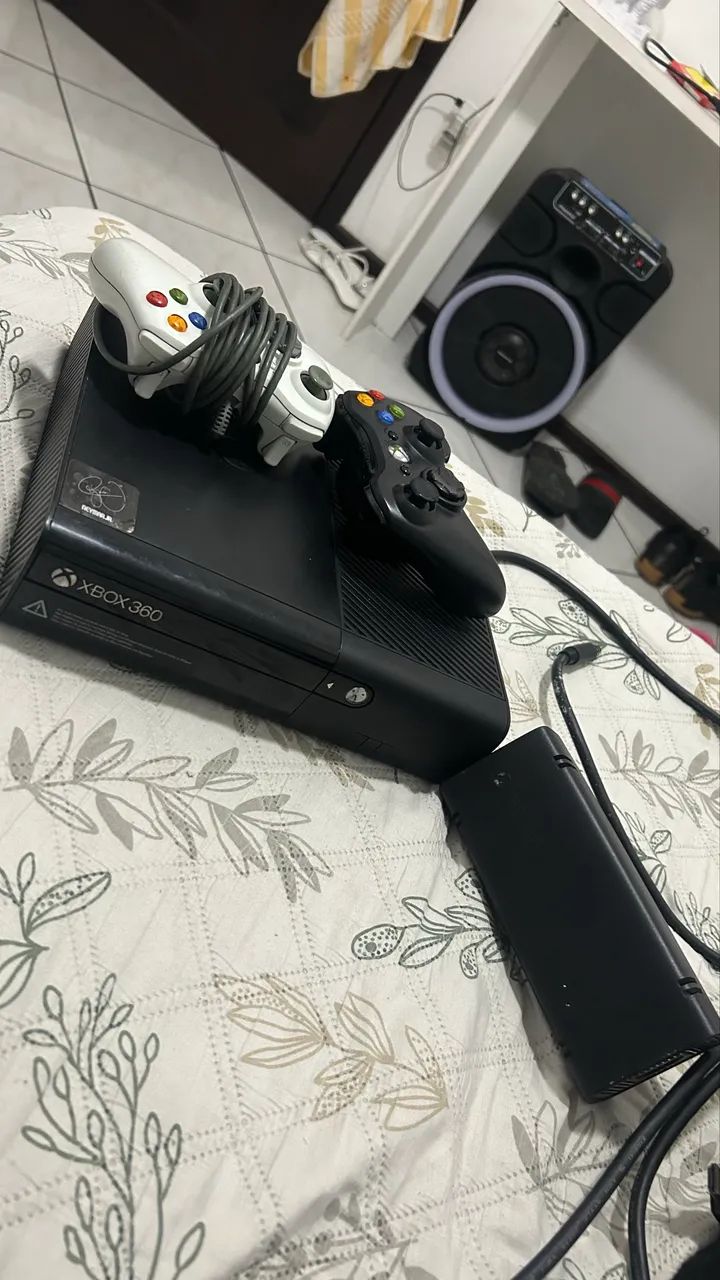 X BOX 360 SLIM - Foto 3
