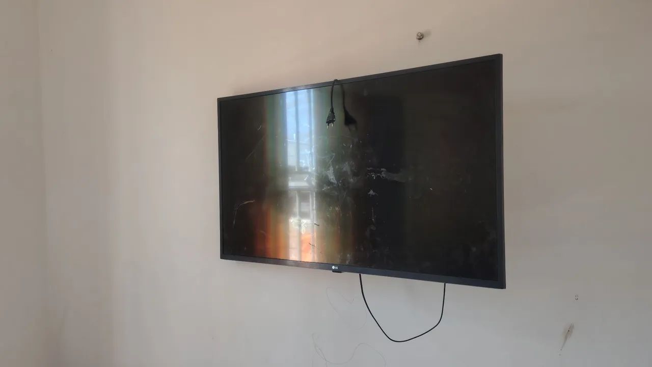 TV LG 43, não uso - Foto 5
