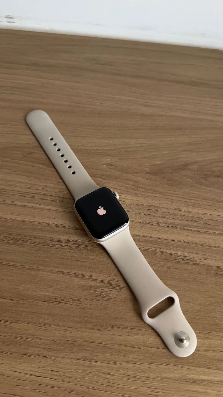Apple Watch SE GPS - 40mm