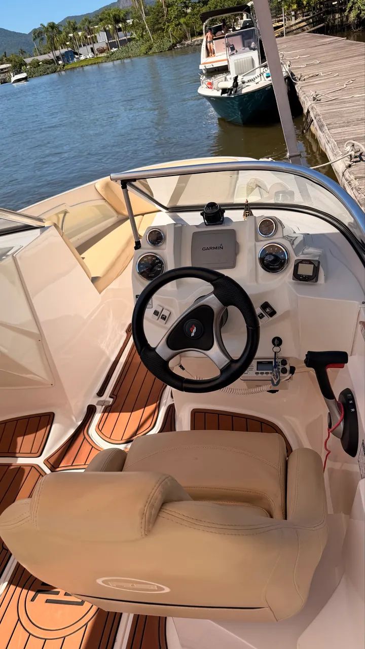 Lancha FS 205 2015 Motor Mercury 150HP 150Horas! Com carreta Rodoviaria E Encalhe!  - Foto 2