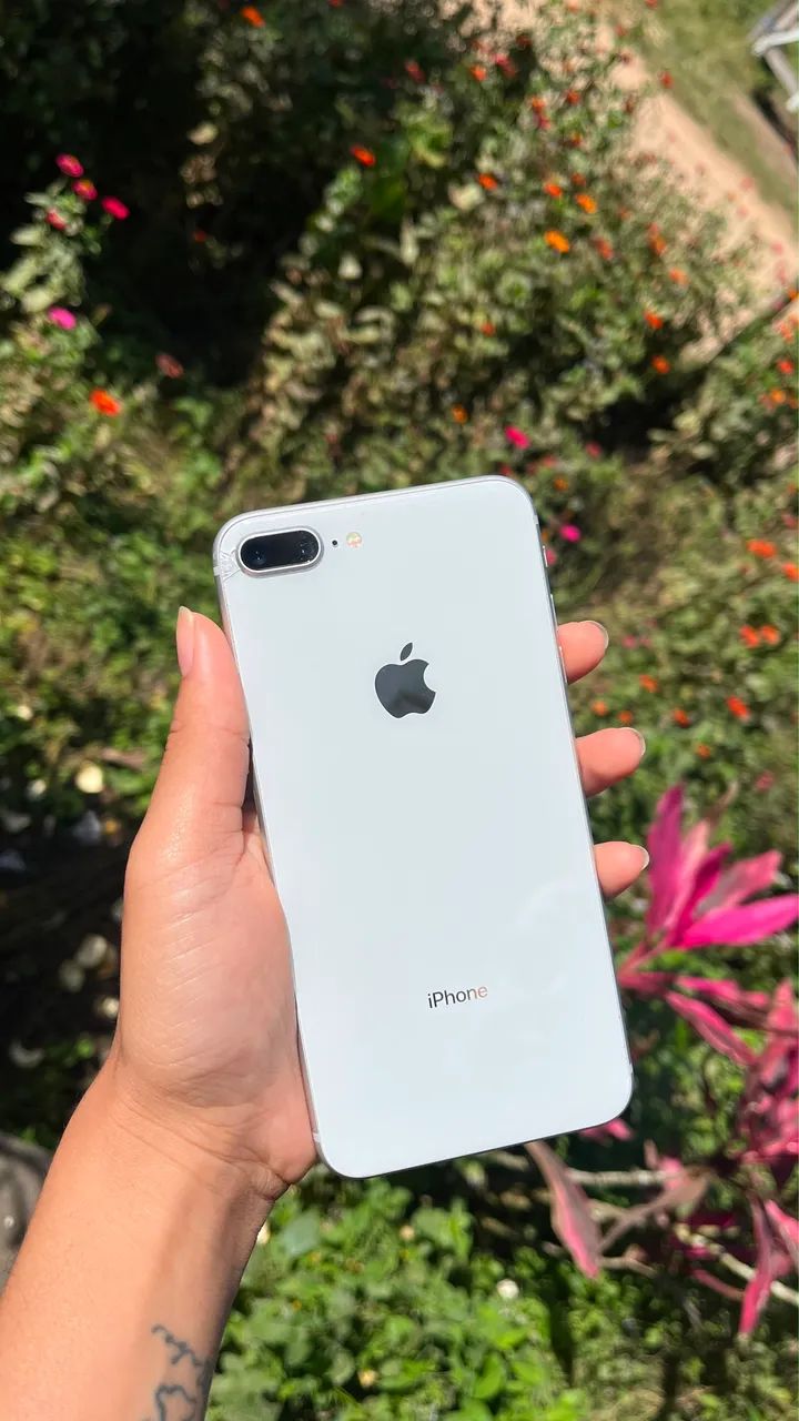 IPHONE 8 PLUS - Foto 3
