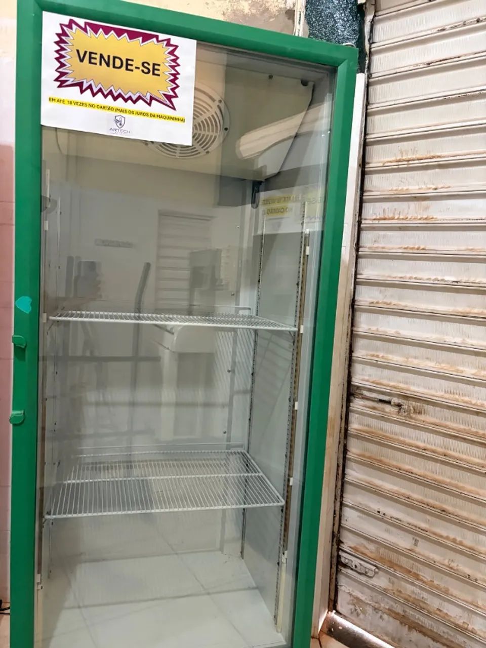 Expositor vertical, 410L, 220v 