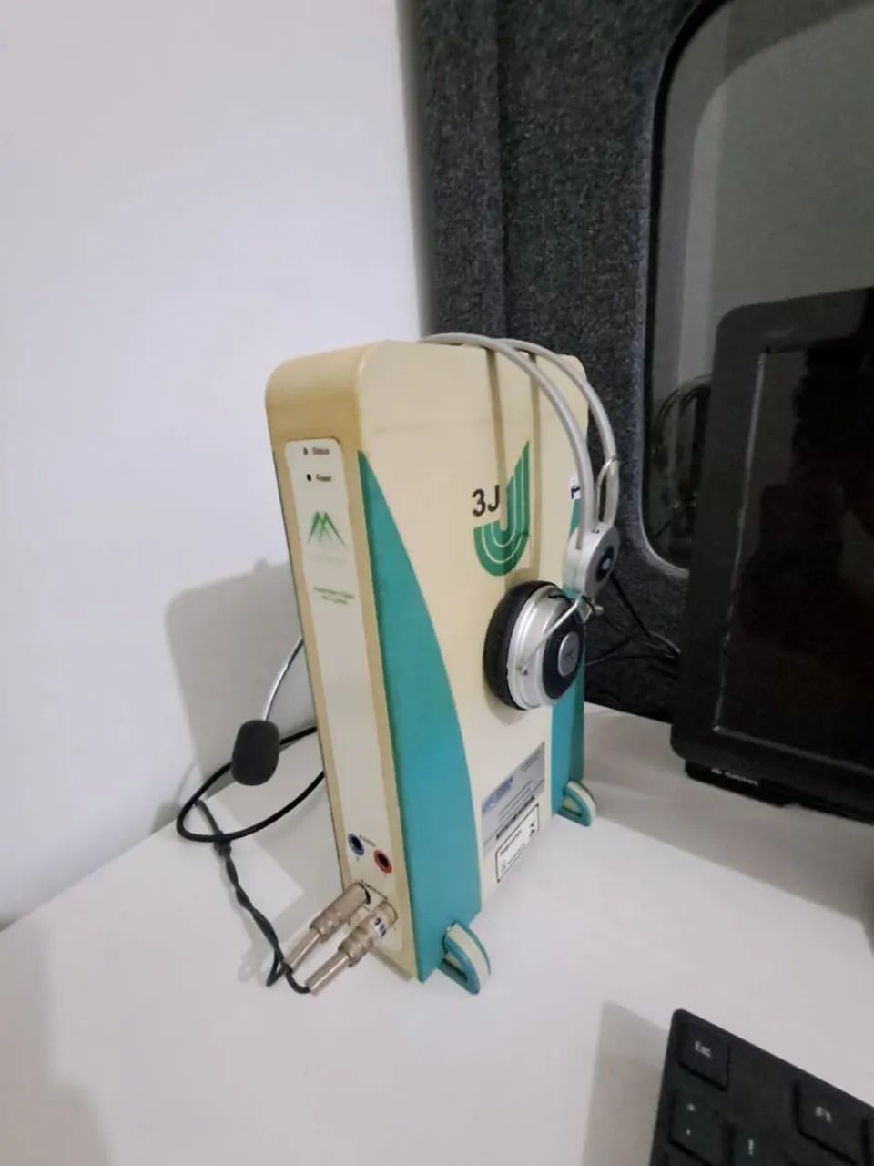 Aparelho de Audiometria 3J