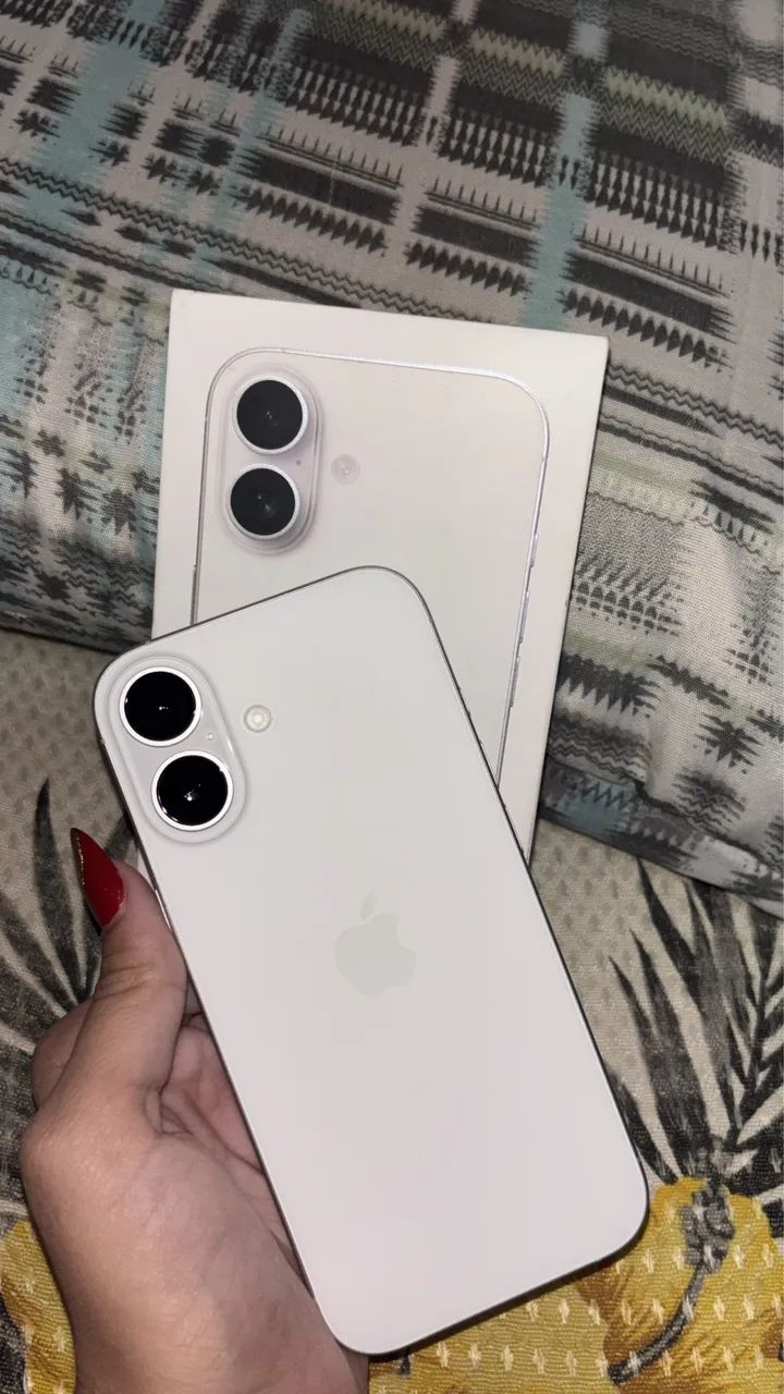 iPhone 17