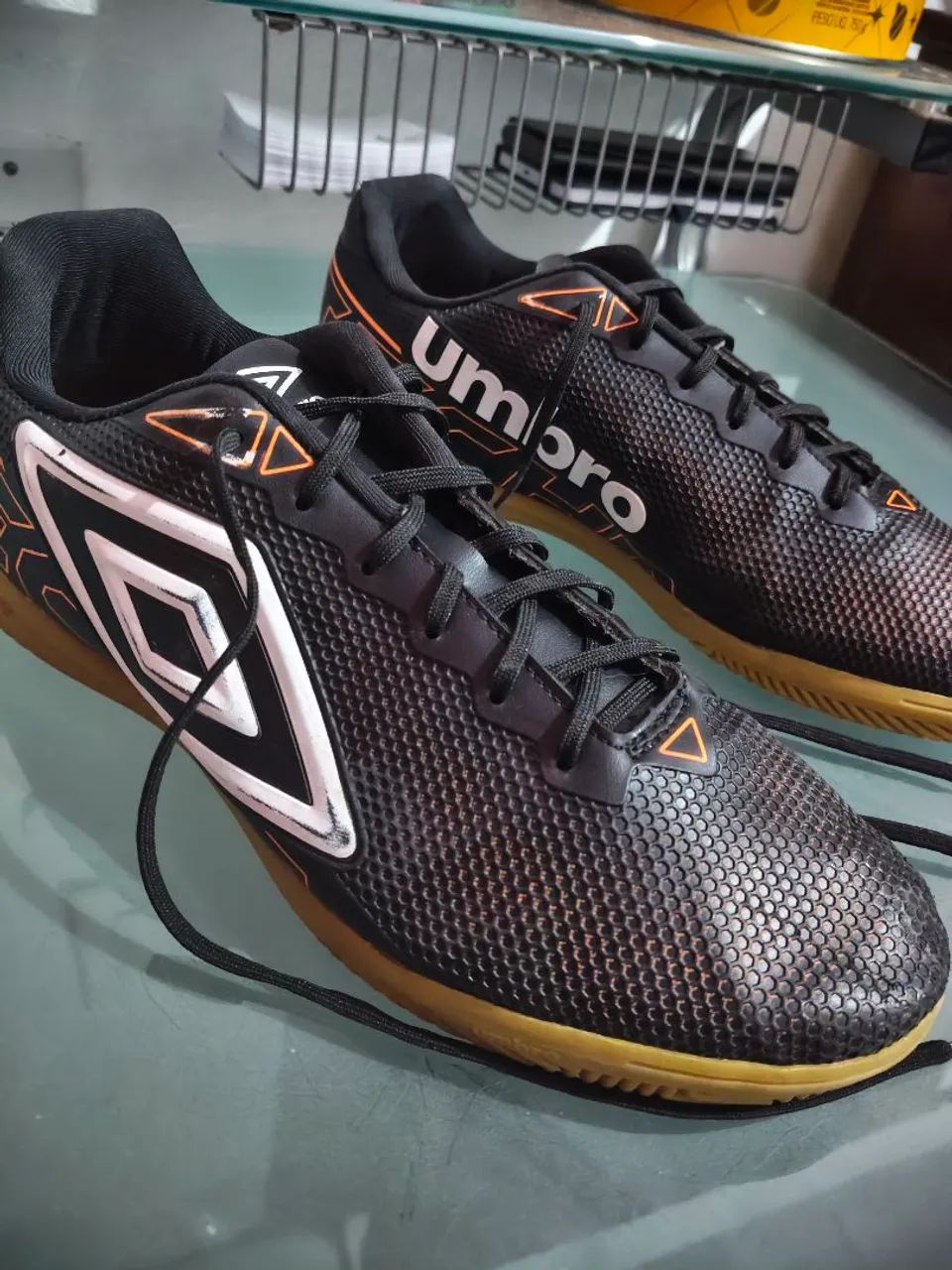 Chuteira Umbro Techno Society