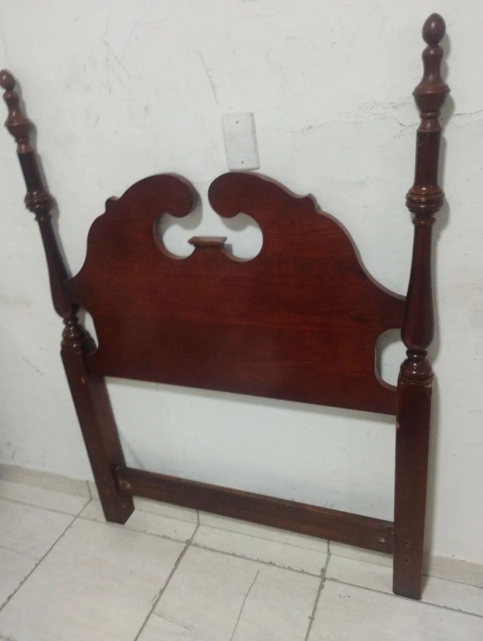 Cabeceira Antiga de Cama de Solteiro  - Foto 4