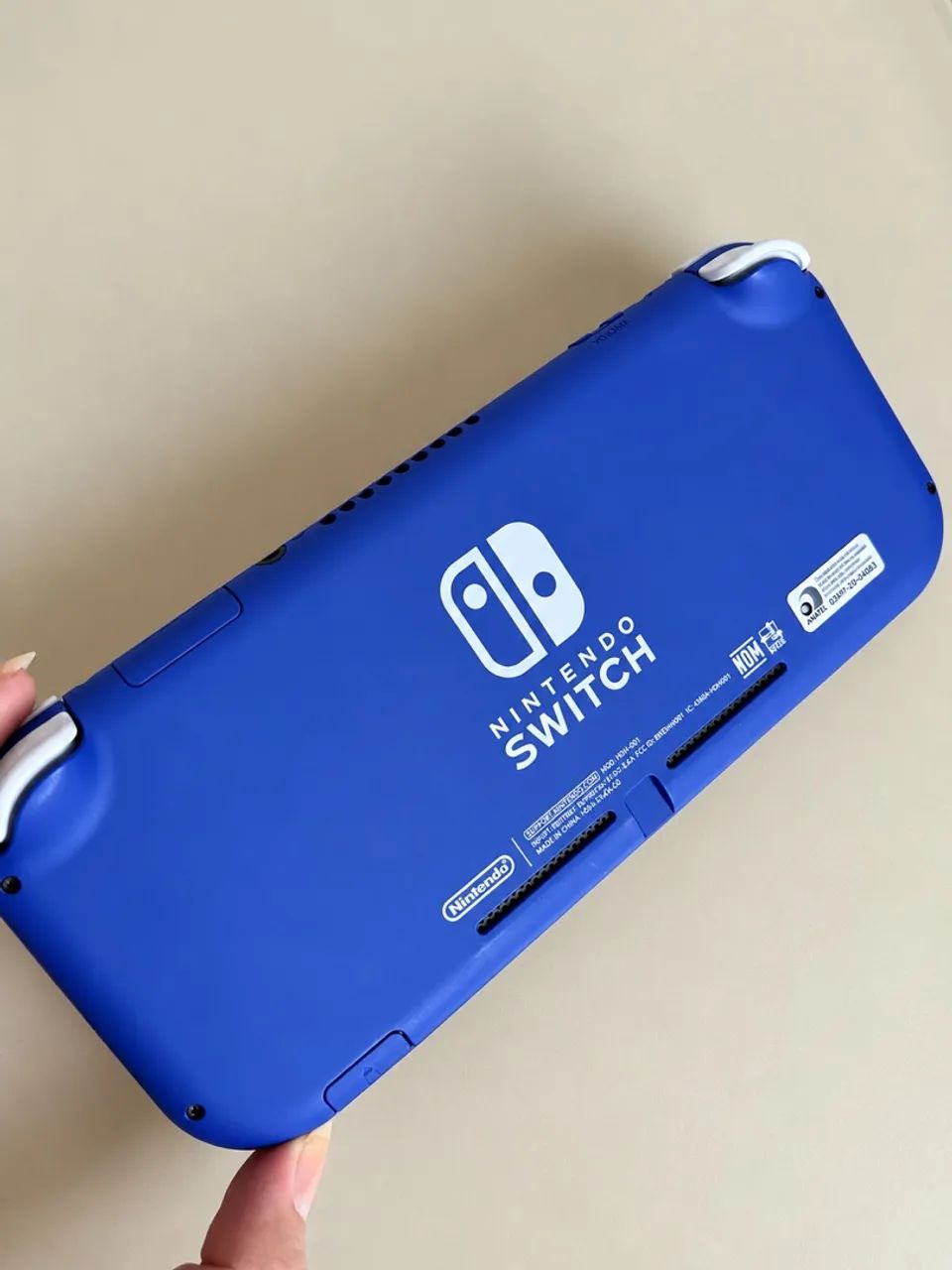 Nintendo Switch Lite + Cartão microSD 64 gb - Foto 2