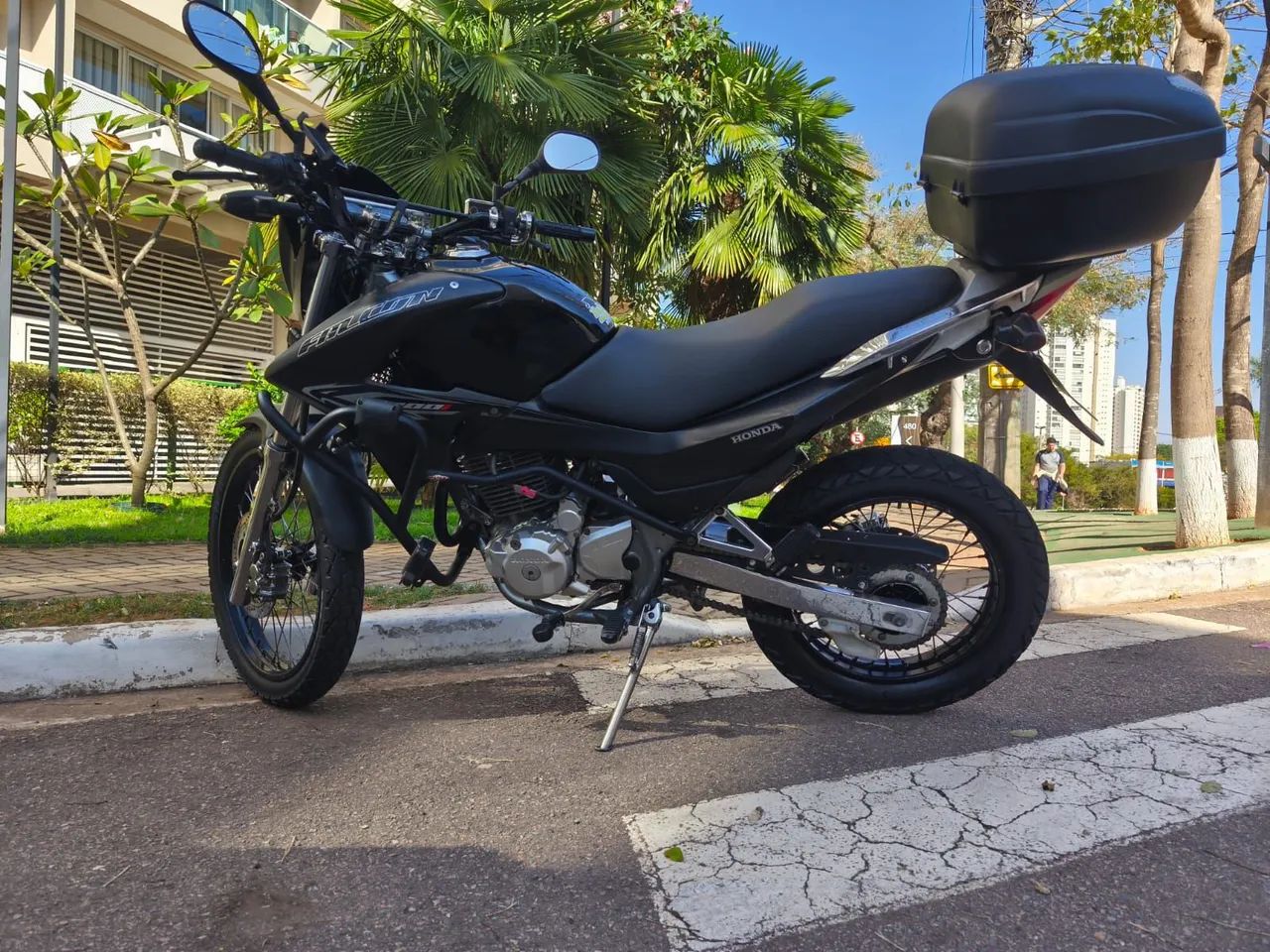 NX 400 Falcon Honda