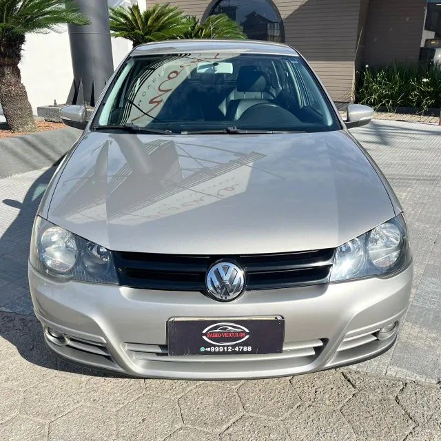 Volkswagen Golf 1.6 MI Total Flex 8V 4P 2013 - Foto 2