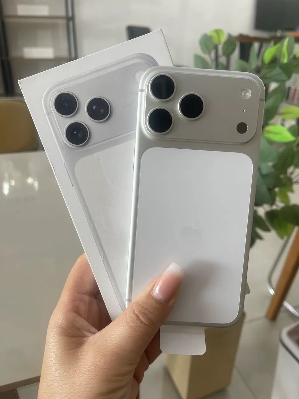 IPHONE 17 PRO MAX 256GB COM GARANTIA APPLE + NOTA FISCAL