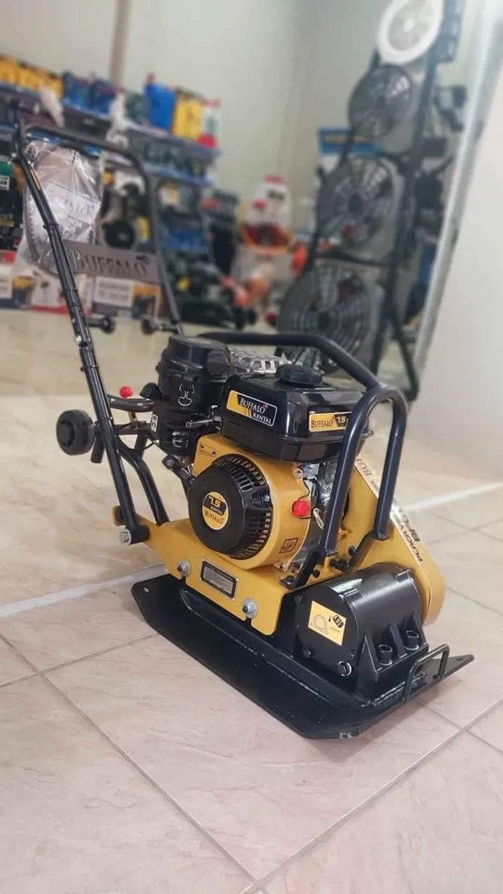 Placa vibratória 65kg Profissional a gasolina 7.5hp - Buffalo(Nova) - Foto 2