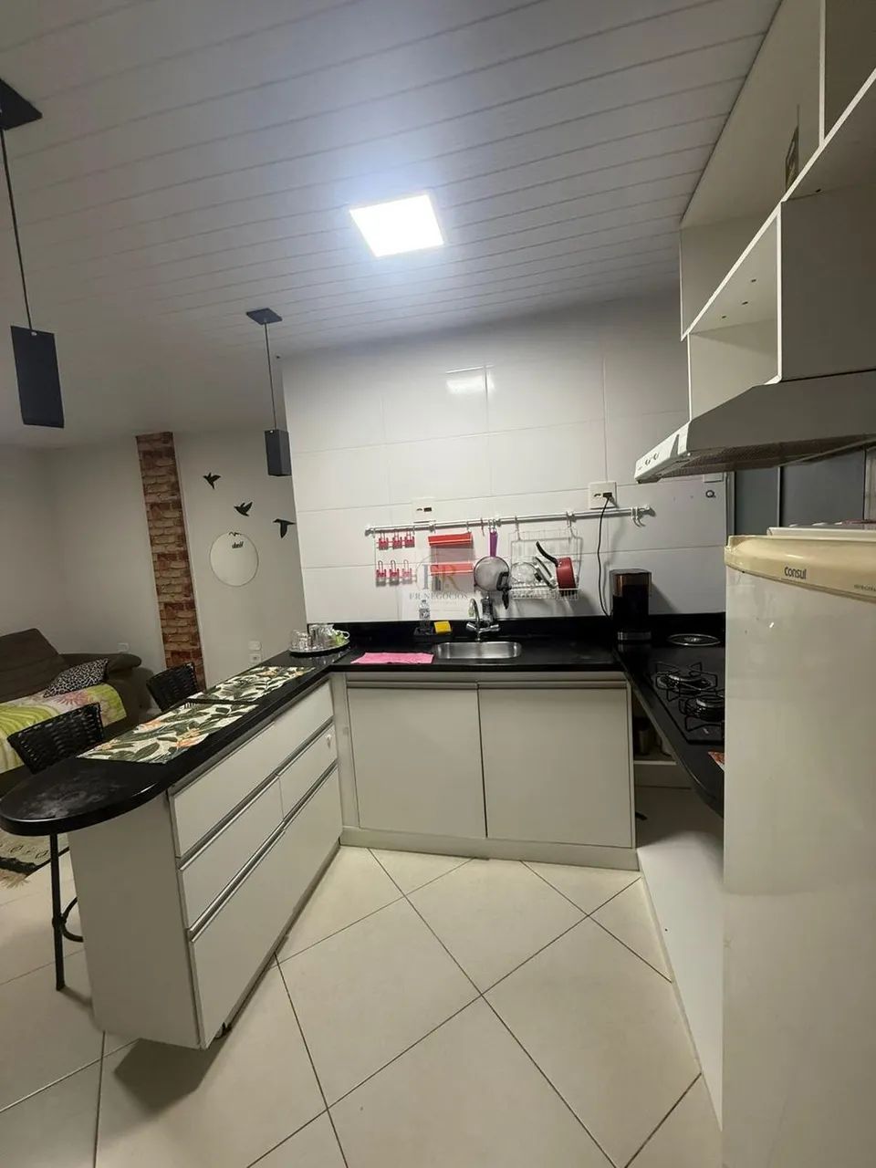 Kitnet para alugar em Vila Velha, Cocal, com 1 quarto, com 40 m² - Foto 4