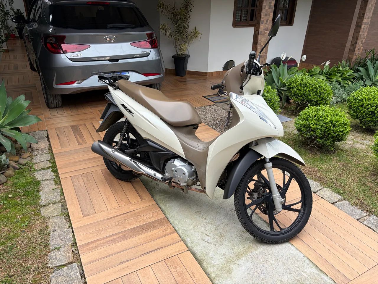 Honda Biz 2023 - Foto 2