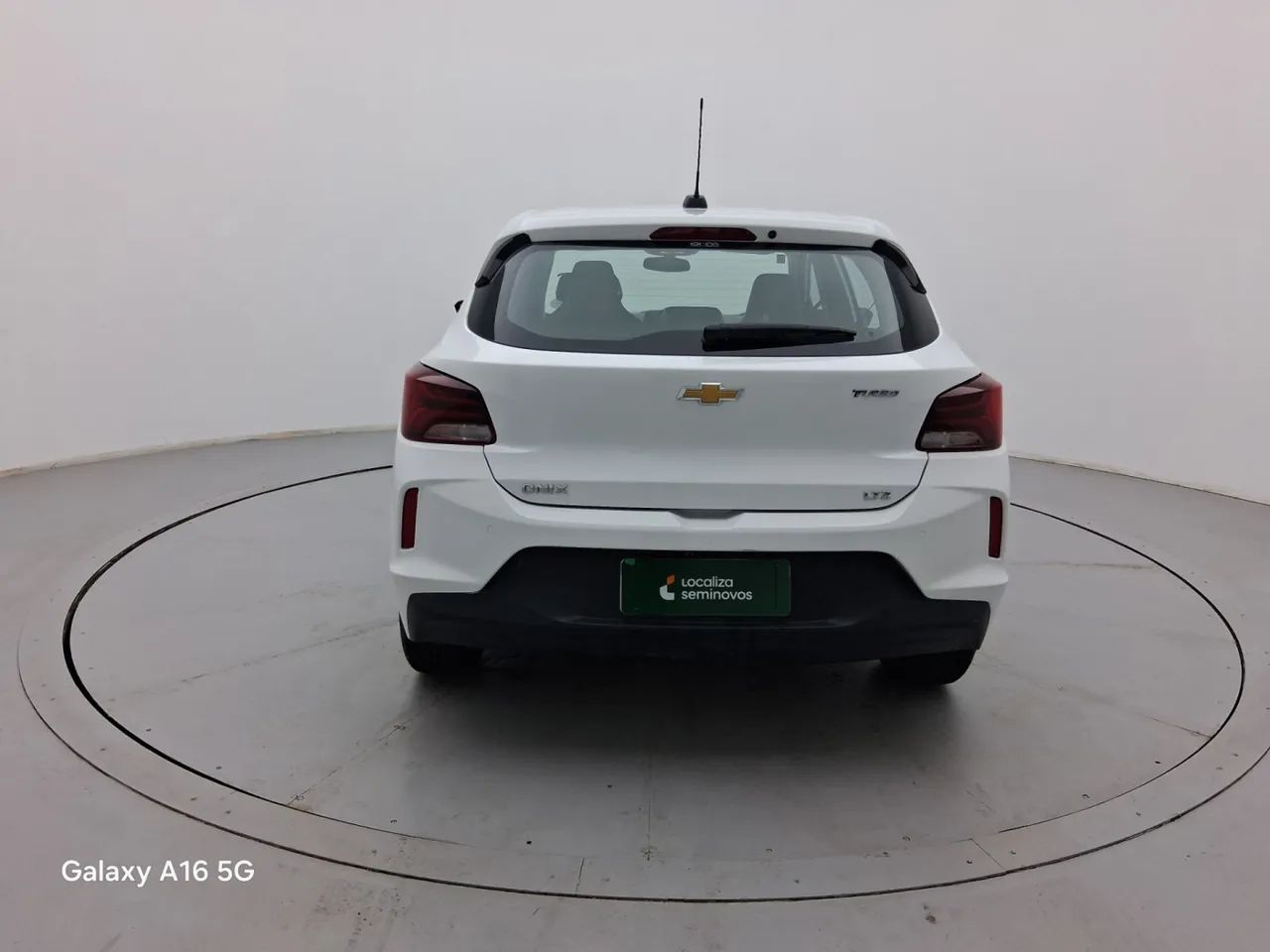 Chevrolet Onix Plus LTZ 1.0 12V TB Flex Aut. 4P, foto 4 de 18