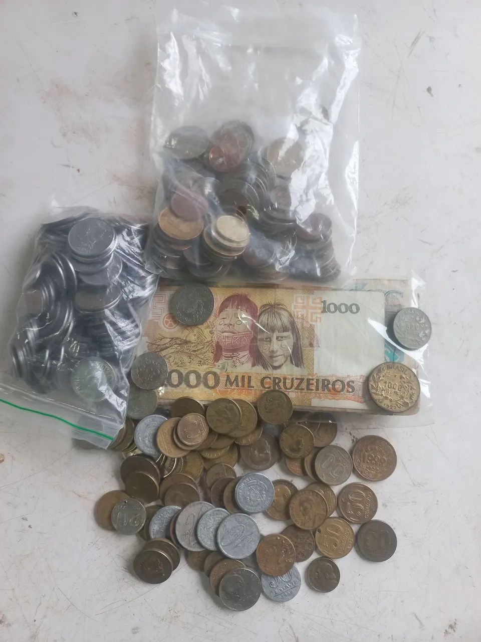 Moedas e células antigas