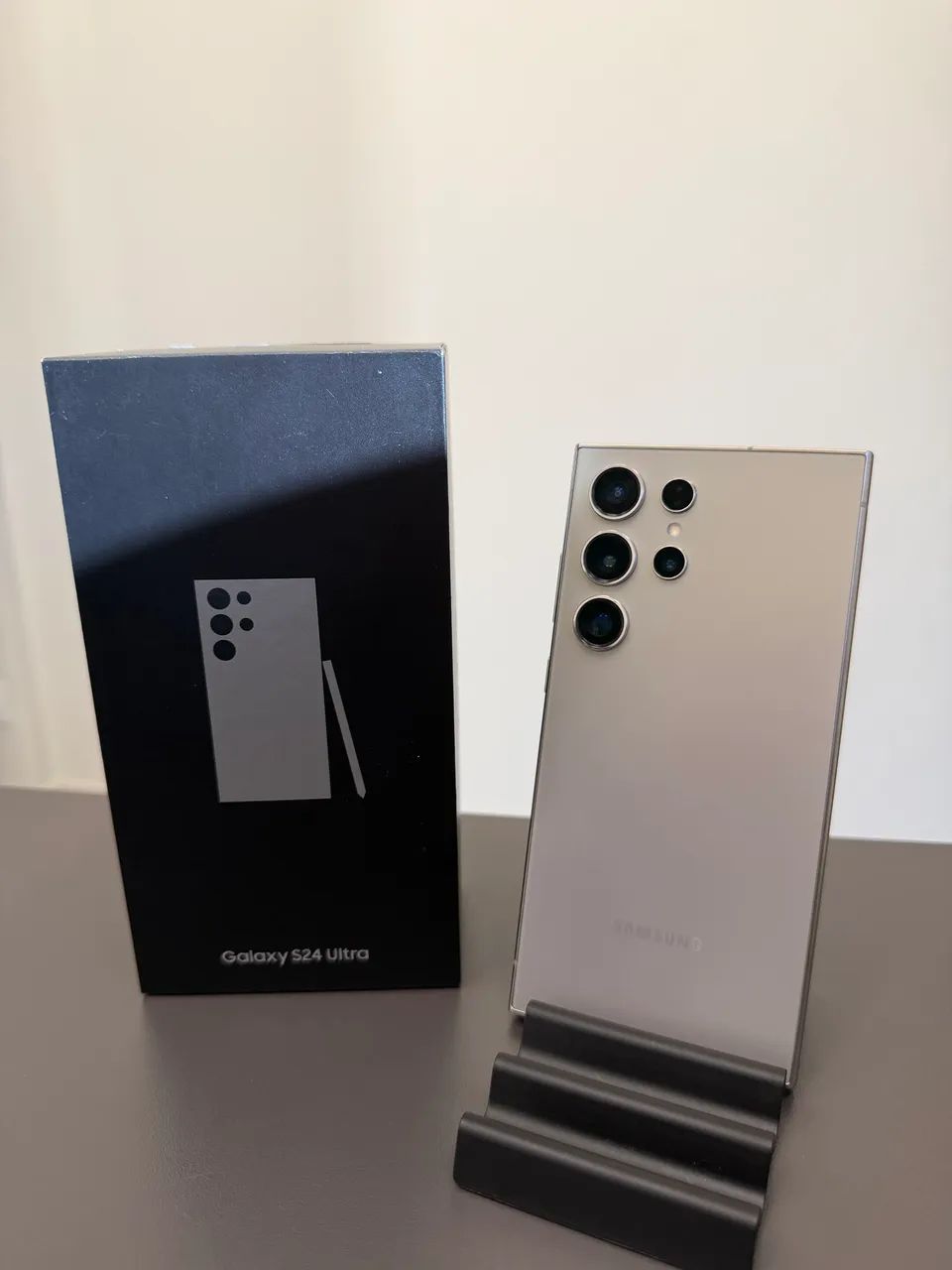 Samsung S24 Ultra 512Gb Cinza impecável - Celulares e Smartphones