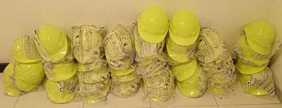 CAPACENTES OBRA - VERDE LIMAO - NOVO -  COM CA