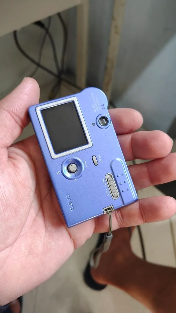 Câmera Casio ex s2