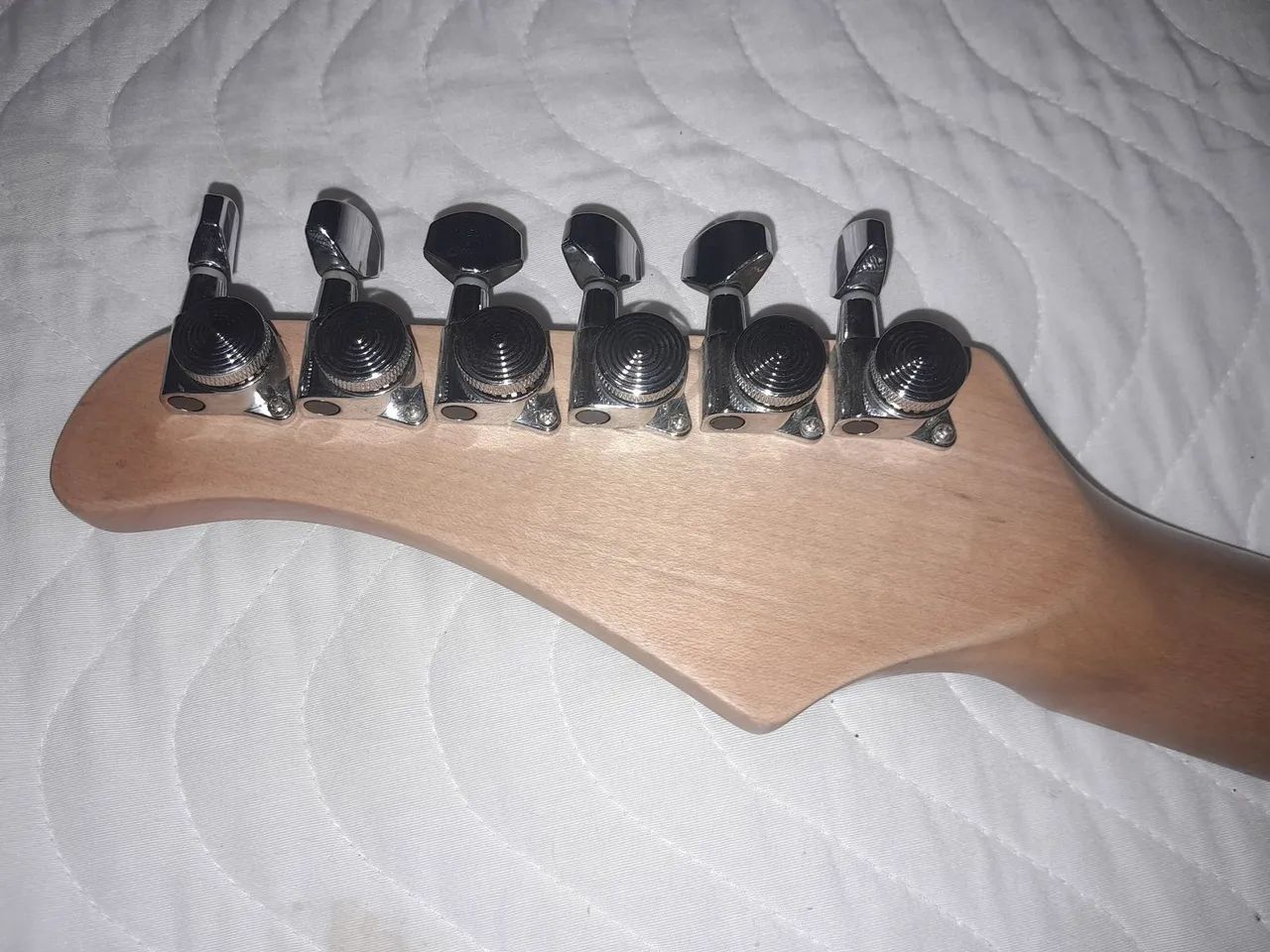 Guitarra Cort g260 com upgrades  - Foto 5