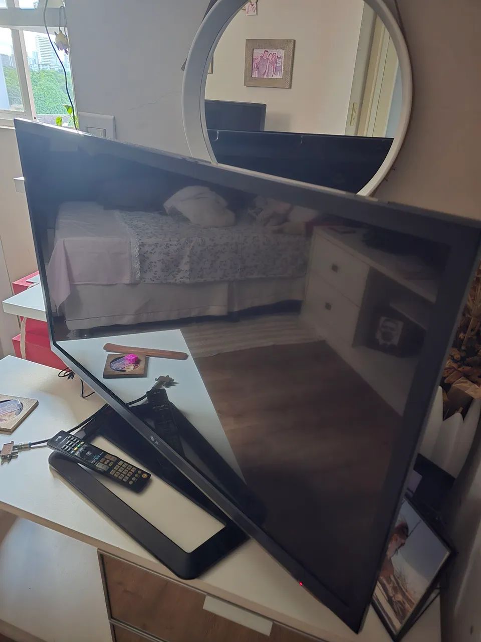 TV LG 42" Full HD 42LM6200