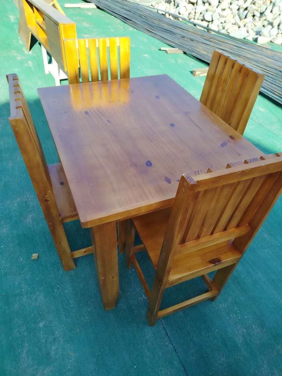 Conjunto de mesa e 4 cadeiras  - Foto 4